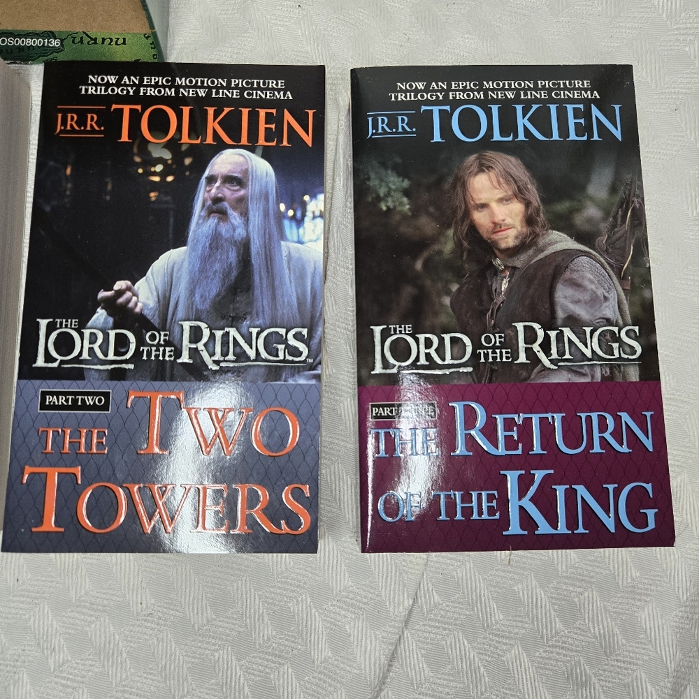 The Lord of the Rings 4 Box Set Including The Hobbit - Picture 4 of 7